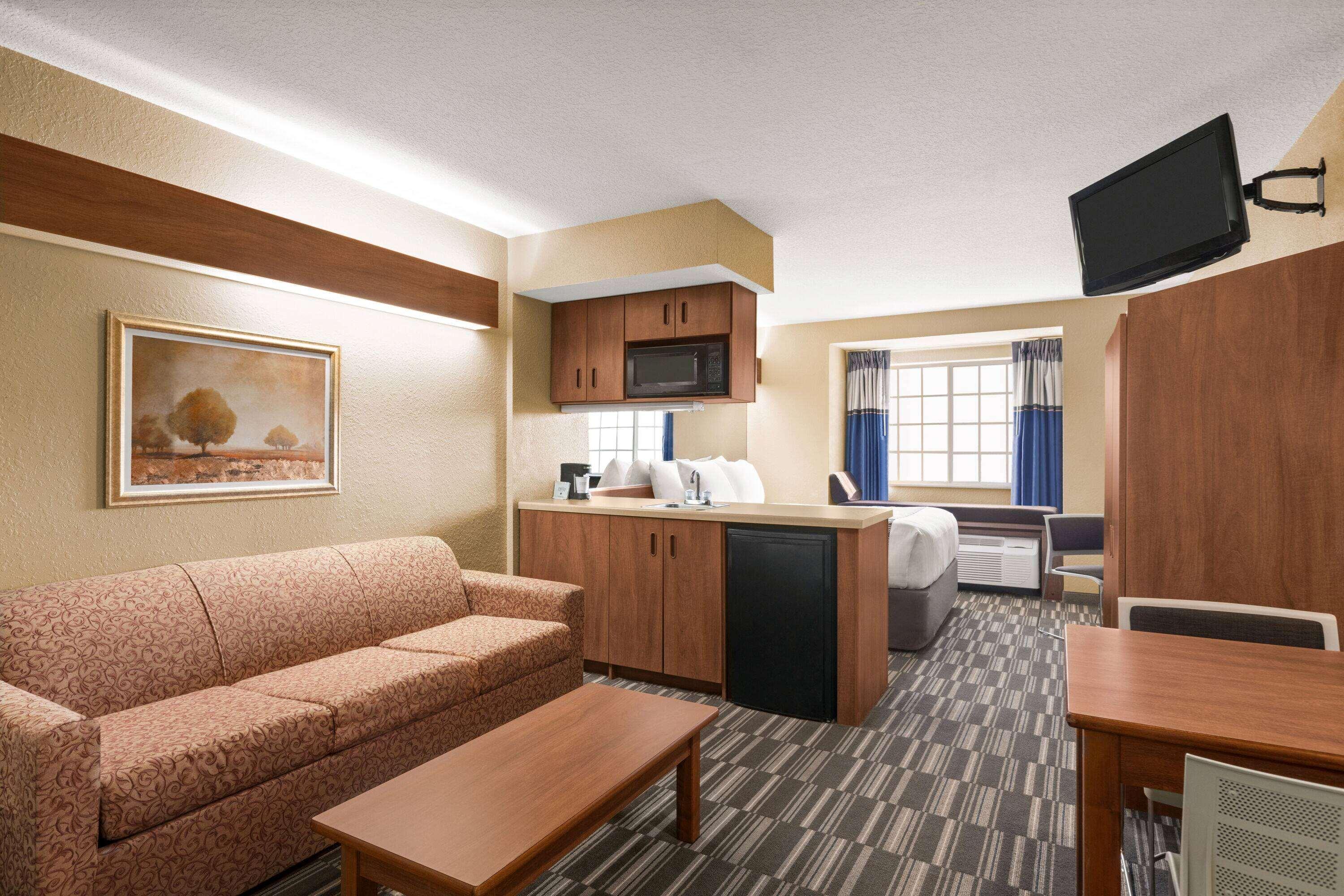 Microtel Inn And Suites - Zephyrhills Extérieur photo