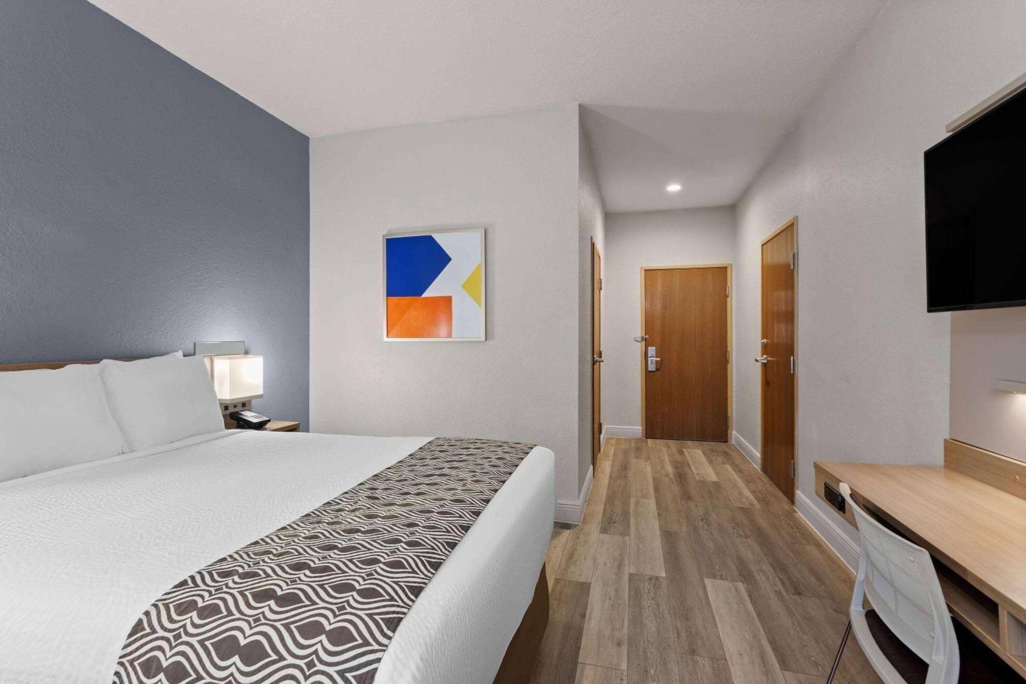 Microtel Inn And Suites - Zephyrhills Extérieur photo